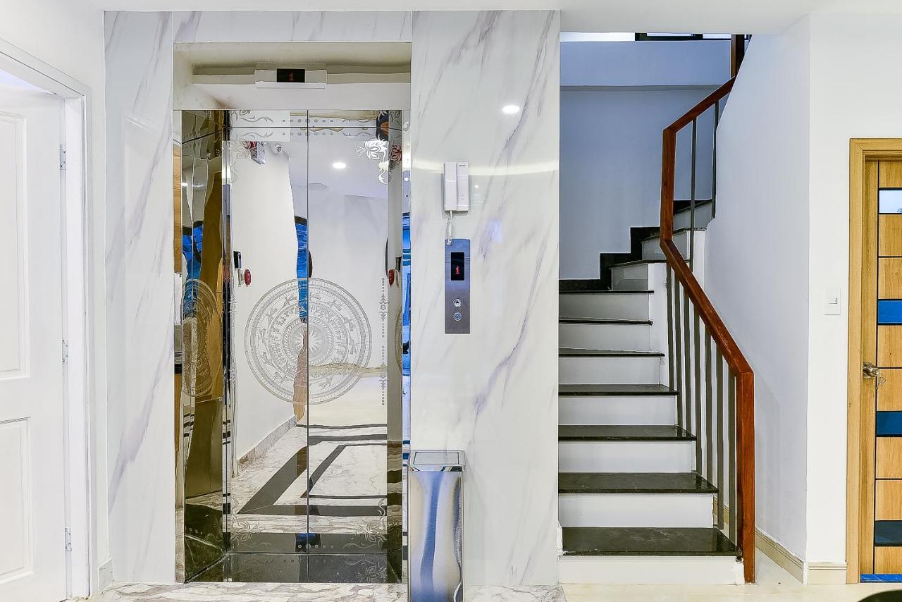 Cozrum Homes Ambera House Ho Chi Minh City Exterior photo